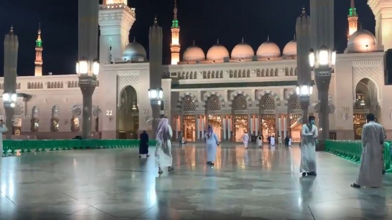دخول المسجد النبوي
