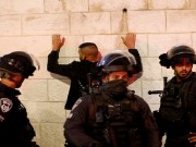 شرطة الاحتلال تعتقل 14 عاملا من الضفة في الداخل المحتل