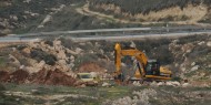 الاحتلال يجرف ويصادر التربة في "واد هياج" شمال سلفيت