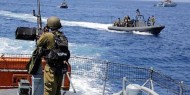 زوارق الاحتلال تستهدف الصيادين شمال غرب غزة