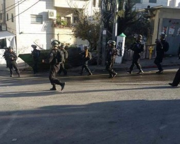 فيديو|| قوات الاحتلال تقتحم بلدة العيسوية في القدس وتغلق مدخلها الشرقي