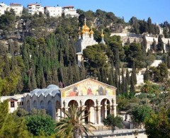 "لجنة المتابعة" تدين جريمة اعتداء مستوطنين على كنيسة في القدس