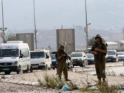 قوات الاحتلال تحتجز شابا من طمون عند حاجز في الأغوار